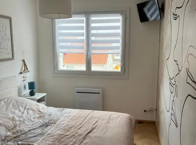 Montsetmerveillesvuemer Notre-Dame-de-Monts